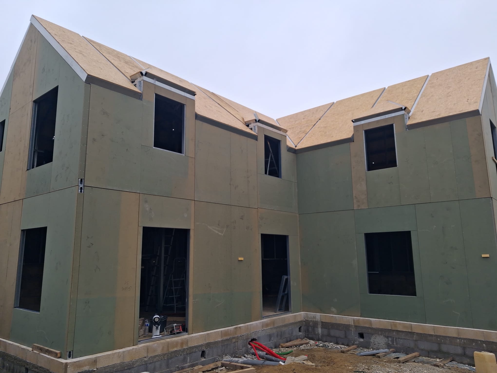 Ossature LSF montée et contreventée chantier Vienne 160m²